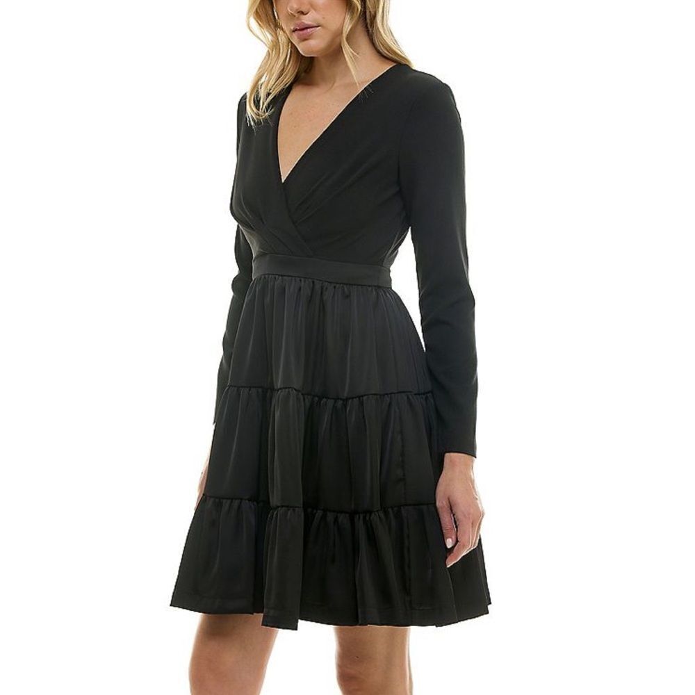 Taylor Long Sleeve Tiered Skirt Dress- Size 6